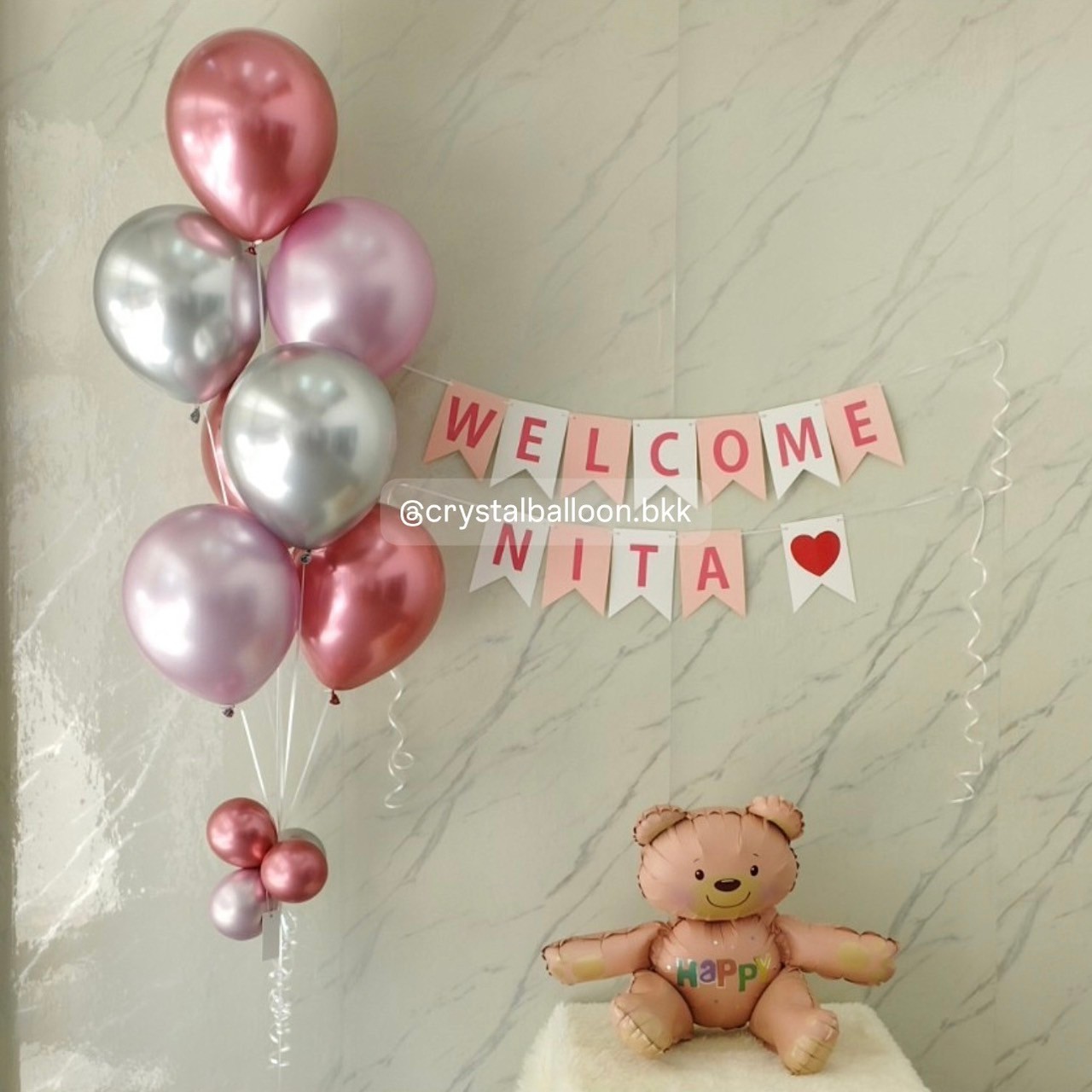 ลูกโป่ง Welcome Baby ช่อลูกโป่งโครเมี่ยม ธีมสีชมพู ช่อ 7 ลูก 1 ช่อ พร้อม ป้ายธง 12 แผ่น,ฟอยล์หมี สีน้ำตาลอ่อน Happy นั่ง 1 ชิ้น พร้อมตกแต่ง สามารถเปลี่ยนสีลูกโป่ง/เปลี่ยนข้อความ/เปลี่ยนสี-ป้ายธง/เปลี่ยนฟอยล์ตกแต่งได้