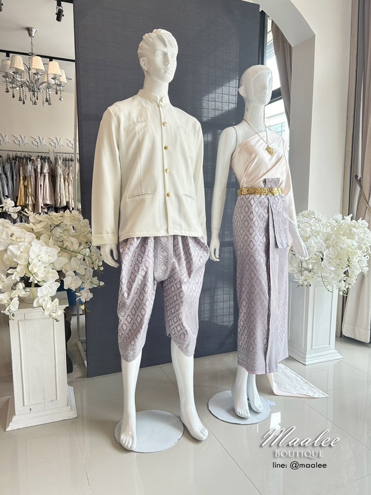 เช่า ชุดไทย ชุดเพื่อนเจ้าสาว ชุดไทยผ้าถุงสีเทาชมพูเงิน สไบเรียบสีโอโรสอ่อน