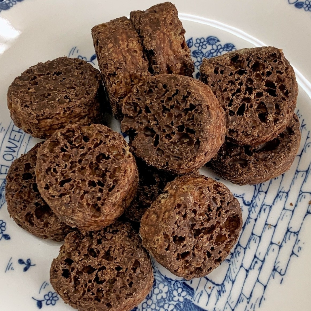 7-Eleven ฟองน้ำคุกกี้ chocolate cookies / strawberry cookies 67 g.