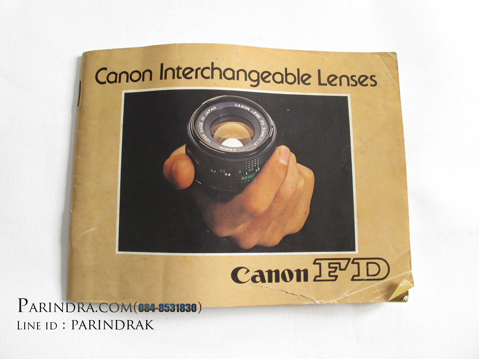 หนังสือ Canon Interchangeable Lenses หนังสือของเลนส์ยุคฟิล์ม PRINTED IN JAPAN (หายาก)