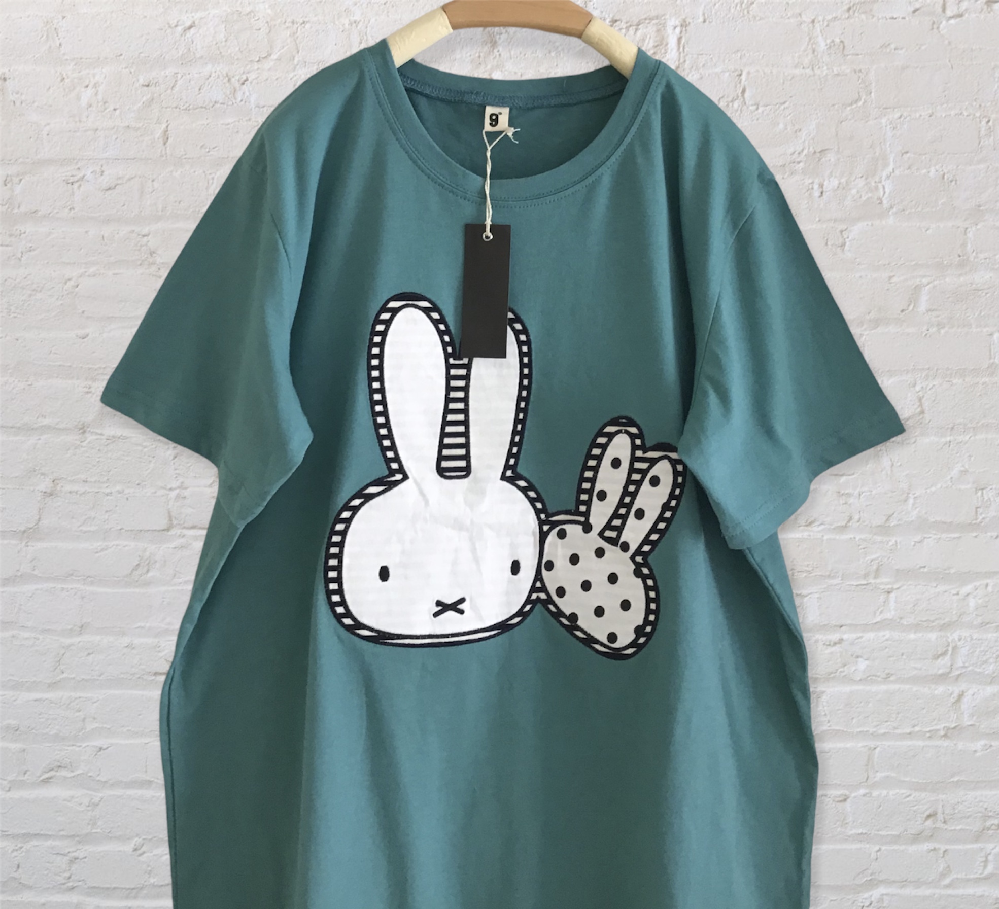 เสื้อยืดปักลายกระต่าย 9am