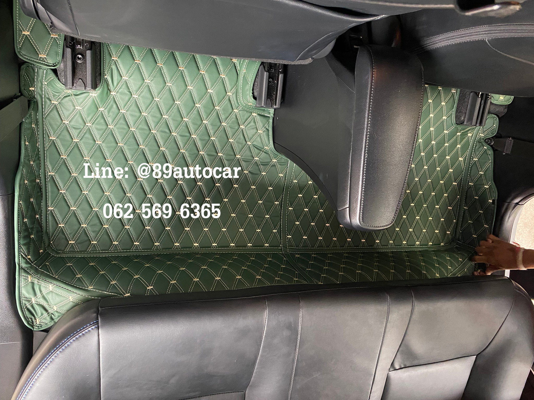 พรมรถยนต์ Toyota Yaris 2018-2021 ปูพรมVVIP ด้ายคู่ สีเขียวด้ายทอง เต็มคัน