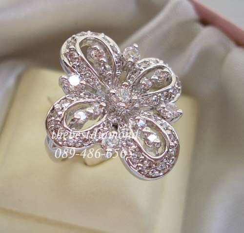 BR611RD+แหวนนกยูง+++ แหวนเพชร cz หรูหรามากๆๆ สวยสุดๆ หากชอบแหวนอลังการ แบบRight Hand Ring ต้องไม่พลาด ใส่แล้วสวยเต็มนิ้ว งานละเอียดสวยมาก เพชรวิ๊งๆๆ