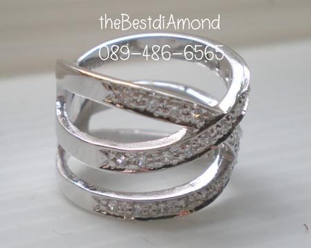 BR624RD+++แหวนแถวPerfect 3 แถวแบบไขว้+++สุดสวย Modern ดูดีมากๆๆ เพชรก็วิบๆ แบบจากร้านจิว เลยค่ะ ดูหรู มีรสนิยมมากๆๆ แต่ไม่เวอร์เกินไป ใส่ได้ทุกโอกาส