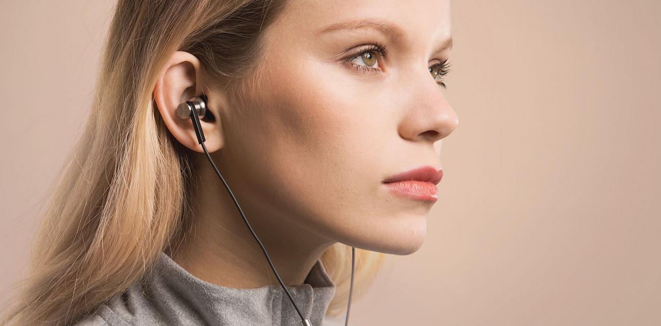 ขาย Xiaomi Hybrid หูฟัง IEM เสียงดีไดร์เวอร์แบบ Hybrid BA+dynamic