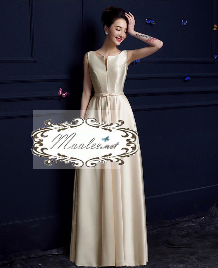 พร้อมส่ง ชุดราตรียาว แบบแขนกุด ผ้าซาตินเรียบหรู แต่งโบว์2ชั้น ช่วงเอว สีครีม Champagne (เชือกผูกหลัง)