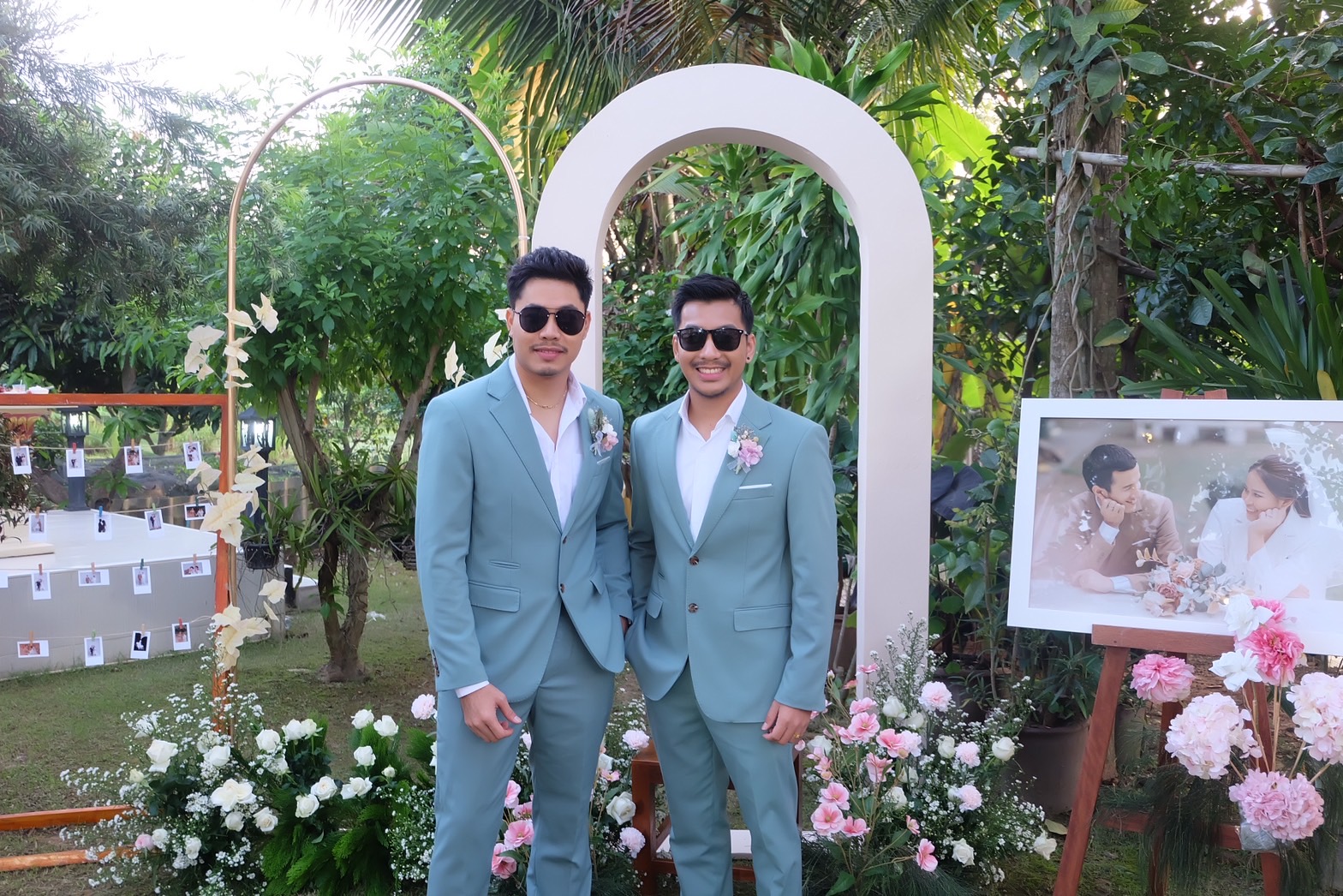 พร้อมเช่า เสื้อสูทชาย สีเขียวมิ้นต์เข้ม สีเขียวพาสเทล Dark Pastel Mint Green (พร้อมเสื้อกั๊ก)