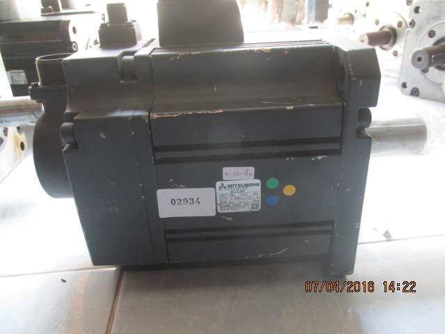 SERVO MOTOR “ MITSUBISHI ” รุ่น HC353BS