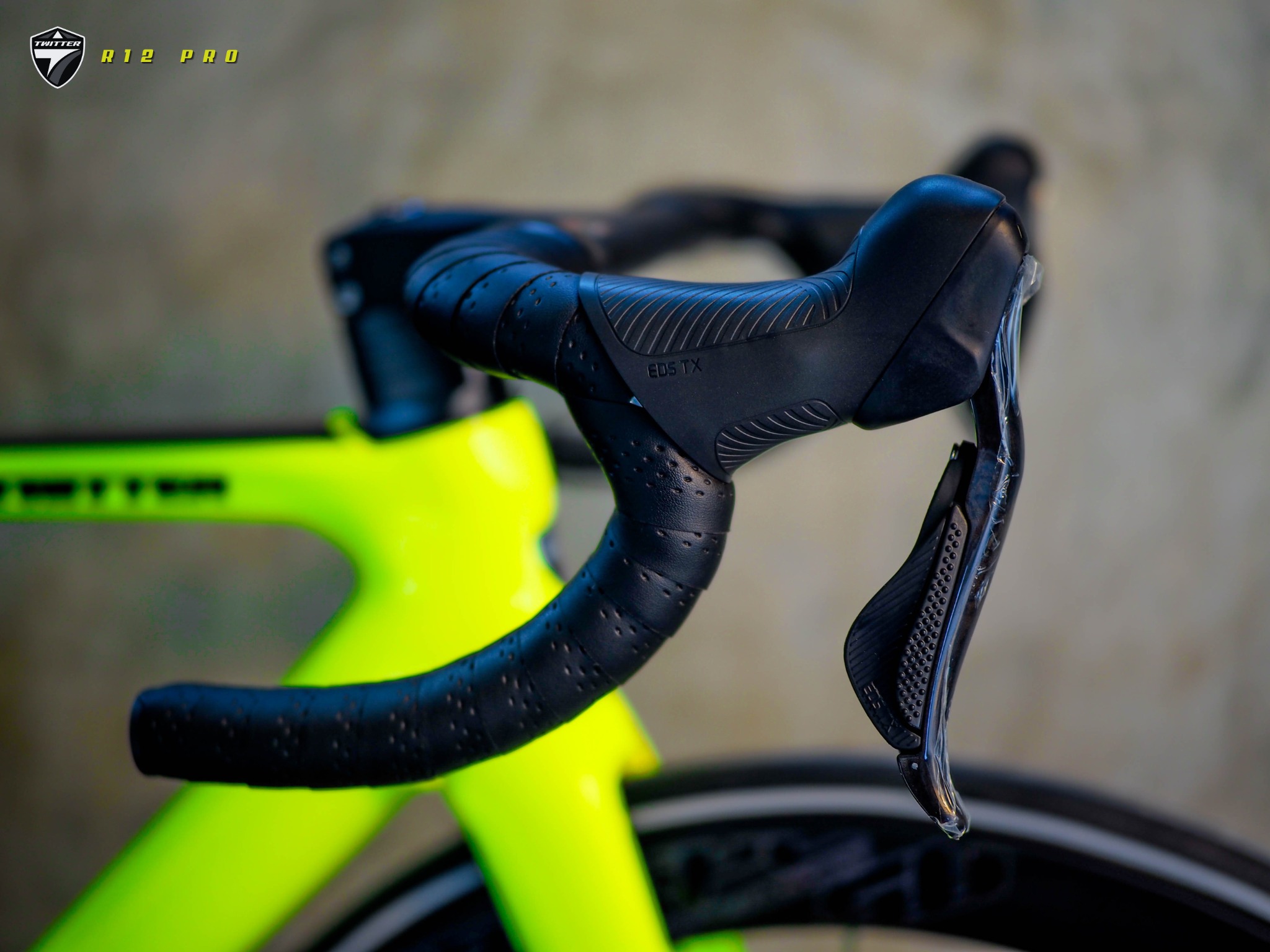 จักรยานเสือหมอบ TWITTER R12 PRO 26SP. CARBON WHEELS เกียร์ไฟฟ้า EDS TX 13SP. 2024