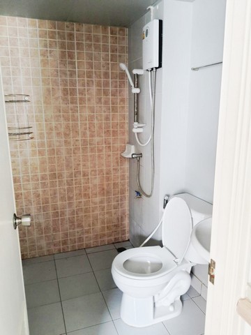 ให้เช่าคอนโด ลุมพินี ทาวน์ชิป รังสิต-คลอง1 ตึกA4 ห้อง 21.5 ตรม.เครื่องใช้ครบ พร้อมอยู่ได้เลย