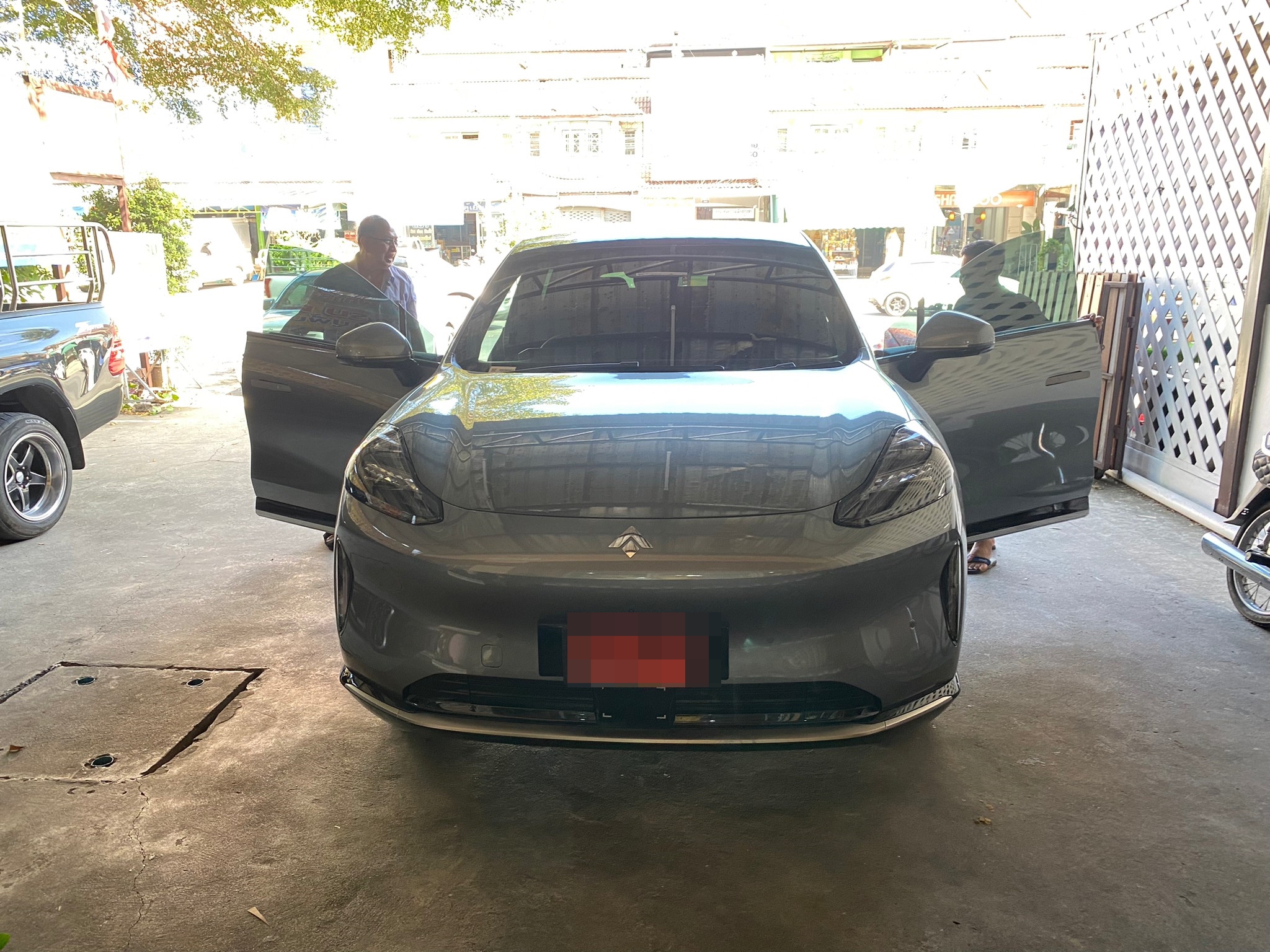 พรมรถยนต์ aion hyptec ht 620 premium ปูพรมVVIP ด้ายคู่ สีเทาด้ายเทา 6 ชิ้น เต็มคัน