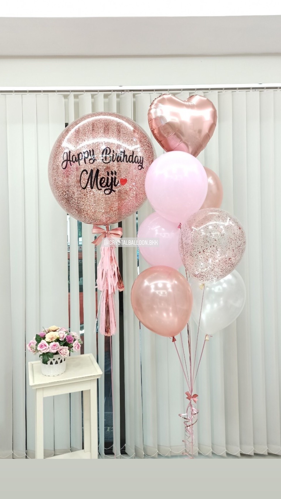 ลูกโป่ง วันเกิด Bubble ขนาด 24" พร้อม ช่อลูกโป่งฟอยล์หัวใจ ช่อ 7 ลูก 1 ช่อ พร้อมตกเเต่ง สามารถเปลี่ยนสีลูกโป่ง/เปลี่ยนข้อความ/เปลี่ยนขนาดได้