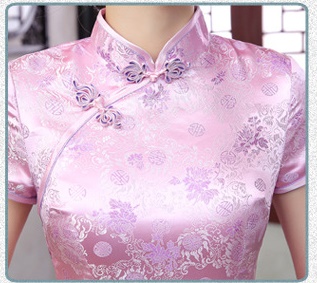 Pre-order กี่เพ้า สีชมพู ผ้าไหมจีน กุ๊นขอบ ตัดเย็บอย่างดี