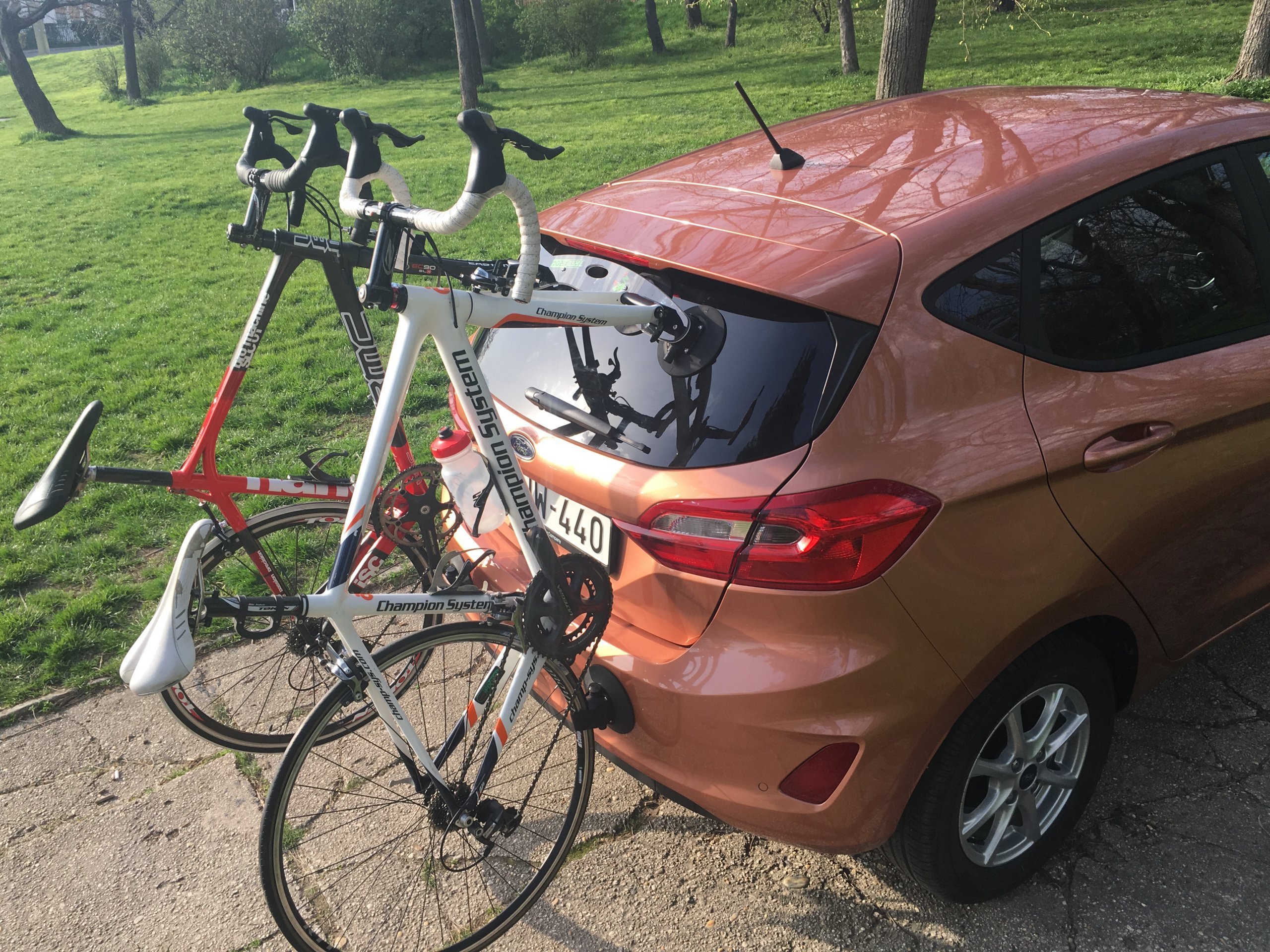 แร็คหลังคาแบบดูด สำหรับบรรทุกจักรยาน แร๊คจักรยาน TreeFrog Bicycle Racks Pro 3, สำหรับจักรยาน 3 คัน, มาตรฐาน CE+TUV