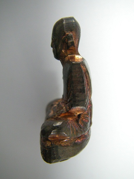 พระรูปเหมือนปั้มเทพประทานพร รุ่นแรก หลวงพ่อคูณ วัดบ้านไร่ เนื้อนวะ องค์นี้คอไม่ลาน สอบถาม 089 137 5581