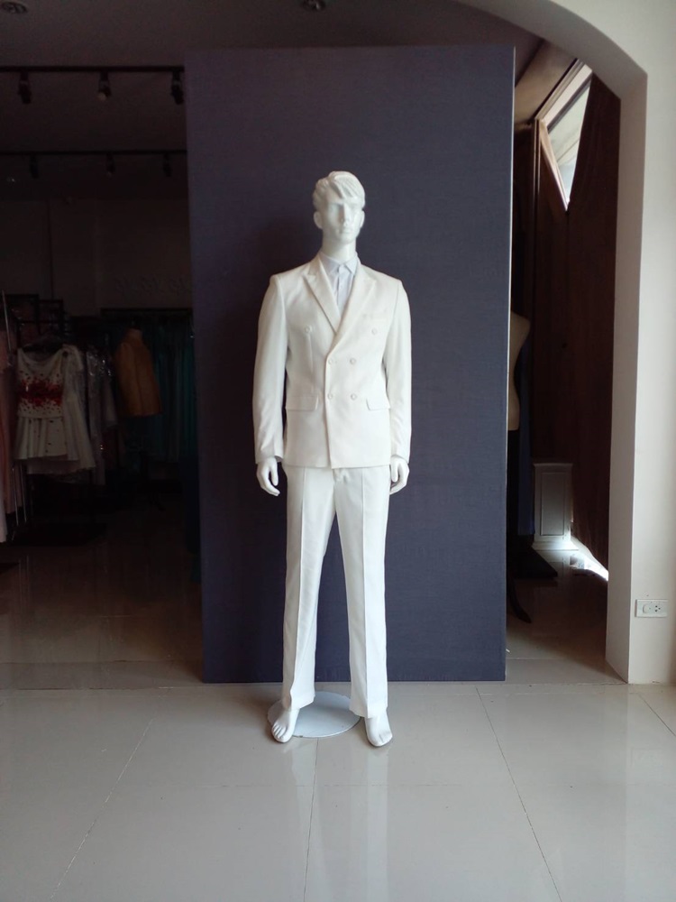 พร้อมเช่า ชุดสูทชาย สีขาว กระดุม 2 แถว