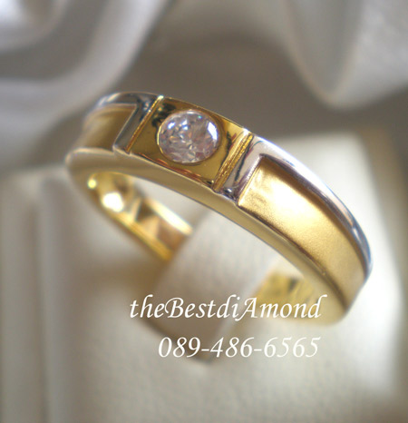 BR948-M+++แหวนunisex แบบ 2 tone+++ เก๋สุดๆ เรียบ หรู ดูมี class เล่น 2 tone ได้สวยมาก ด้วยทองแบบเงา และ แบบพ่นทราย ใส่เป็นแหวนคู่ชายหญิงได้เลยค่ะ