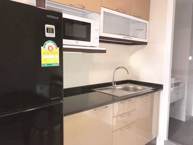 ให้เช่า เจ ดับบลิว คอนโด ตึก B 26 ตรม.ราคาถูกสุด มีเครื่องซักผ้า ใกล้สนามบินดอนเมือง