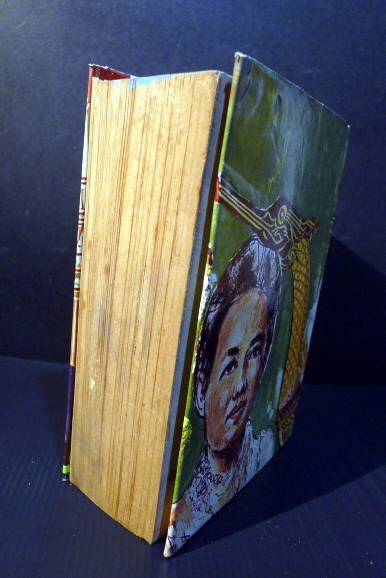 ๔๙ ราชินีไทย ผลงานของ พิมาน แจ่มจรัส