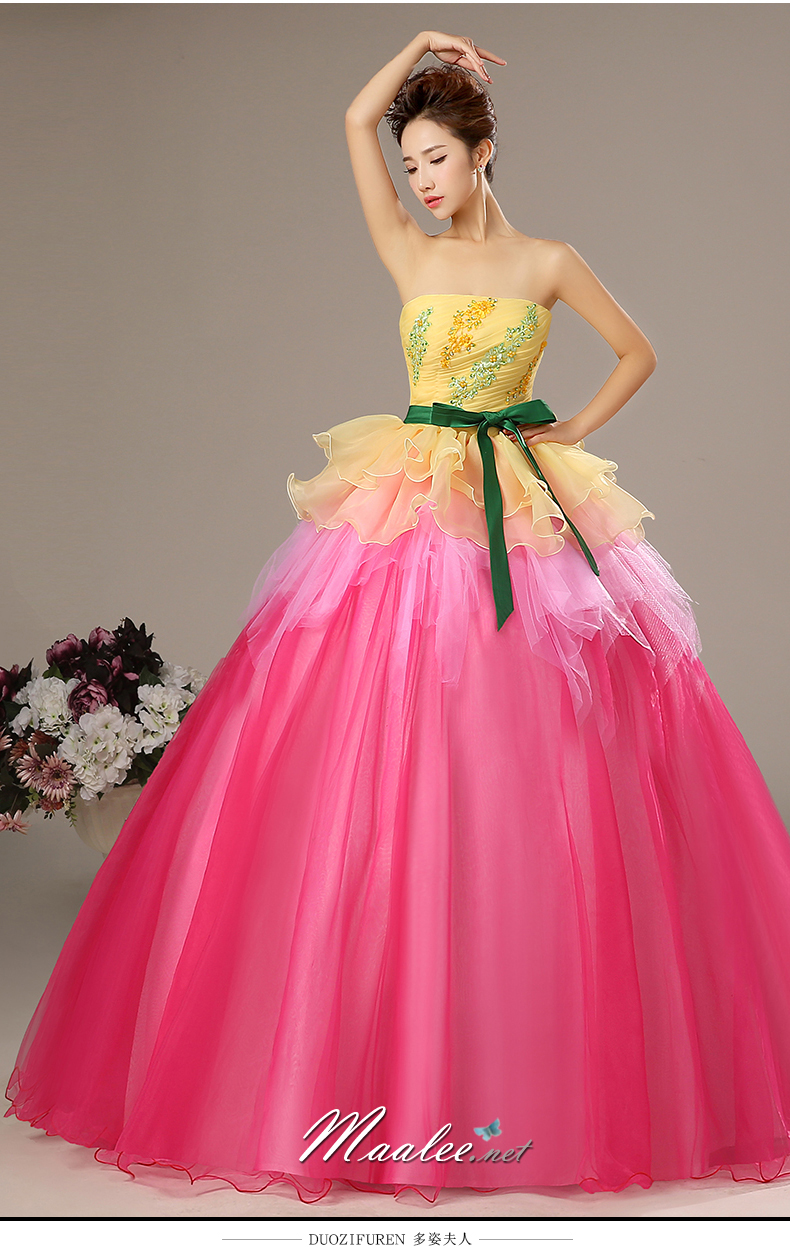 พร้อมเช่า ชุดแฟนซี ชุดราตรียาว แบบเกาะอก กรโปรงผ้าแก้ว สีเหลือง+ชมพู อกแต่งลูกปัดหรู โบว์คาดเอวสีเขียว