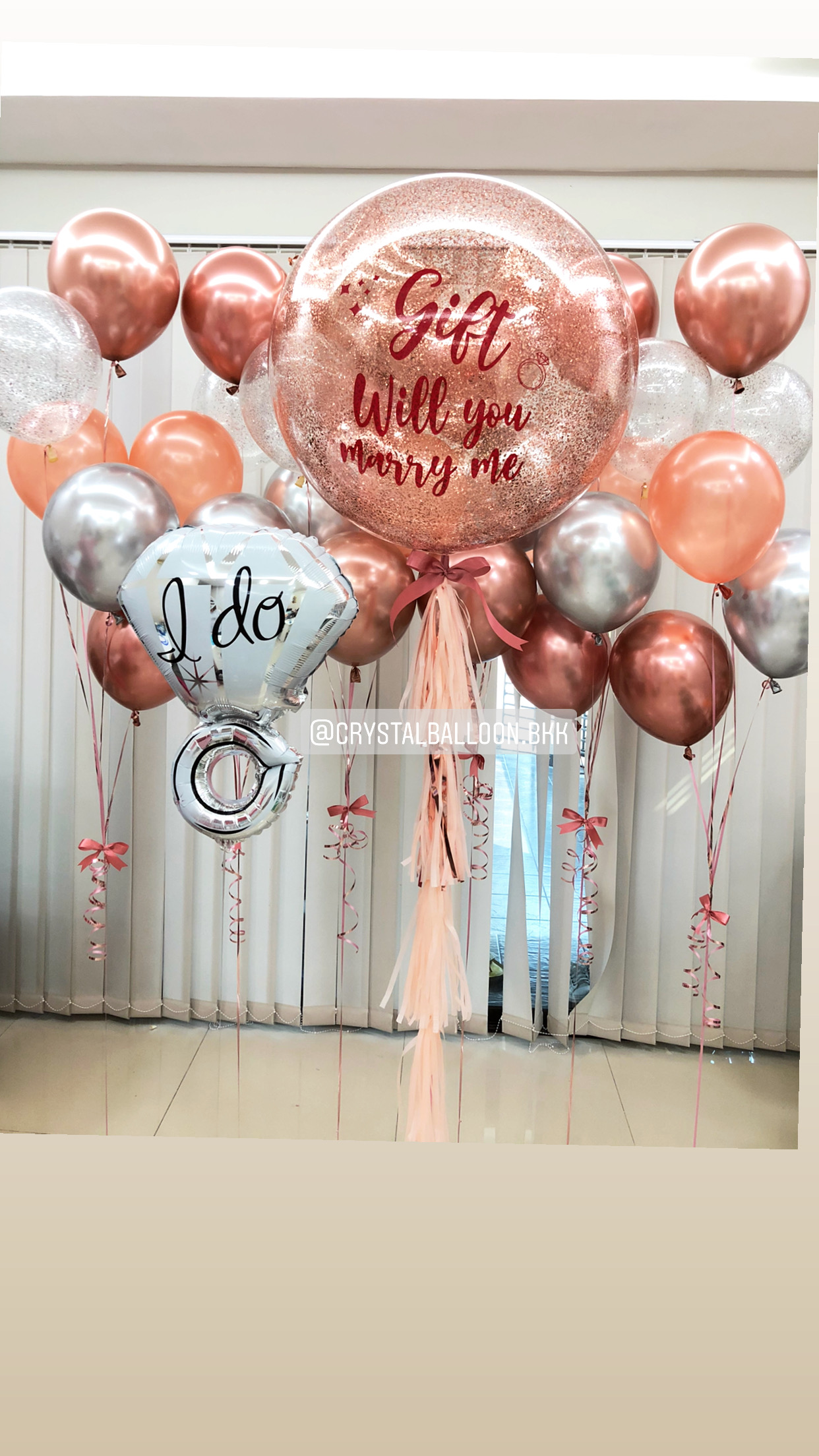 ลูกโป่ง ขอแต่งงาน Will You Marry Me? Bubble ขนาด 36" สีโรสโกล พร้อม ช่อลูกโป่ง ช่อ 5 ลูก 6 ช่อ,ฟอยล์แหวนใหญ่ 1 ชิ้น พร้อมตกเเต่ง สามารถเปลี่ยนสีลูกโป่ง/เปลี่ยนข้อความ/เปลี่ยนสี-ฟอยล์ตกแต่ง/เปลี่ยนขนาดได้