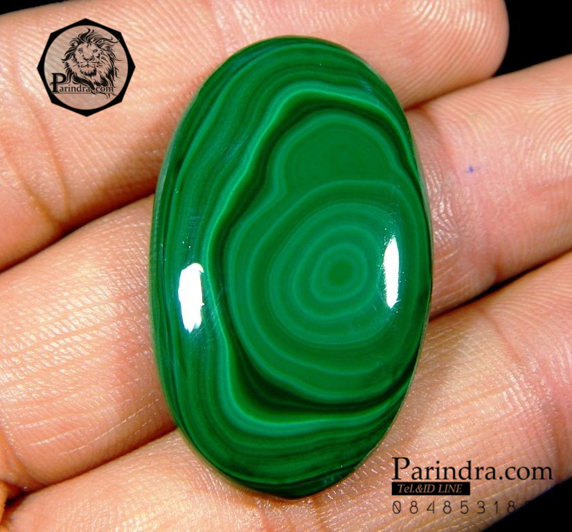 หินแร่มาลาไคท์ Malachite ขัดมันทรงกลมรี รูปไข่ ลวดลายสวยงาม ขนาด 50 กะรัต #MLC 006