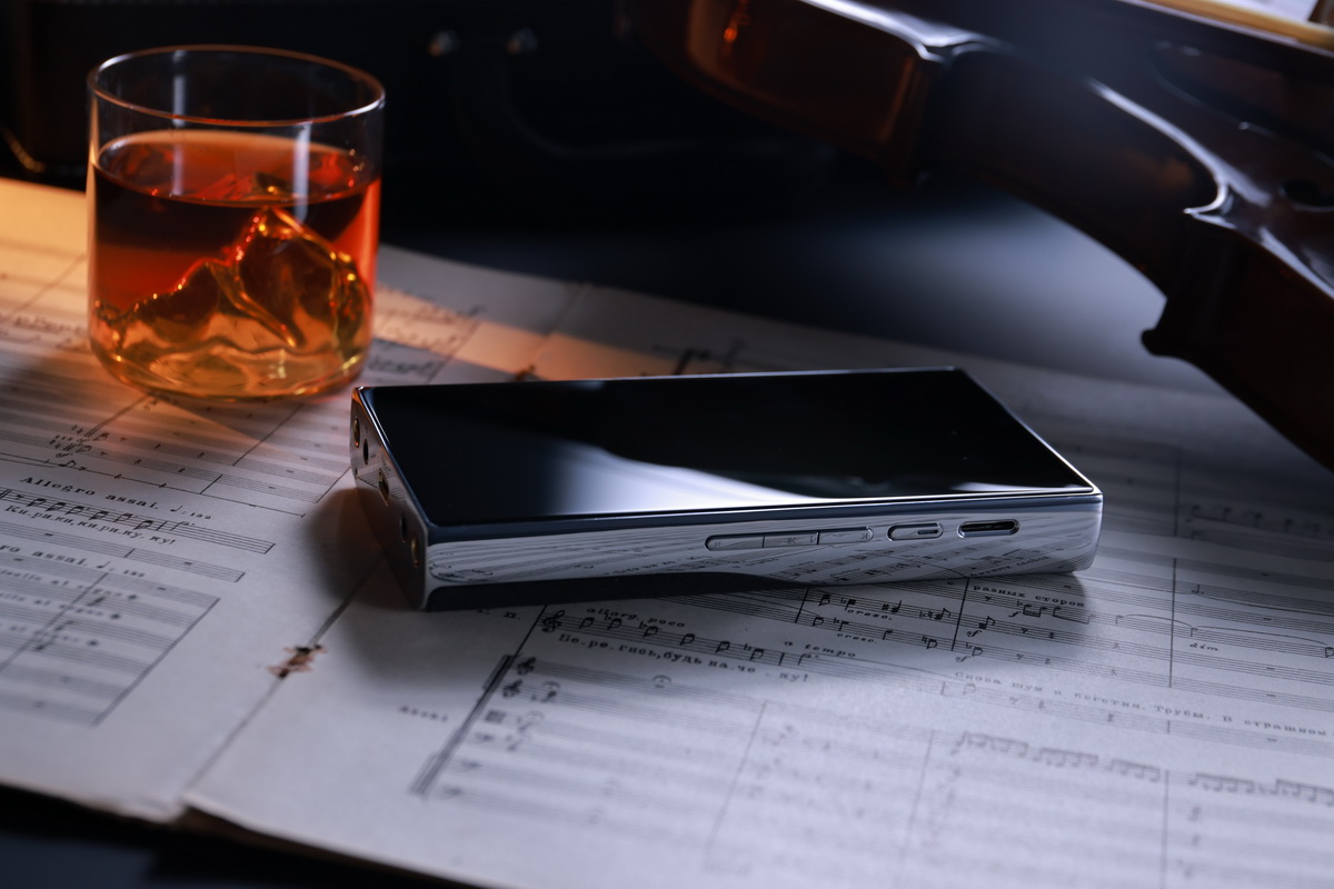 Hiby R8ii DAP พกพาระดับไฮเอนด์ รองรับ MQA, PCM 32bit/1536kHz, DSD1024 ประกันศูนย์ไทย