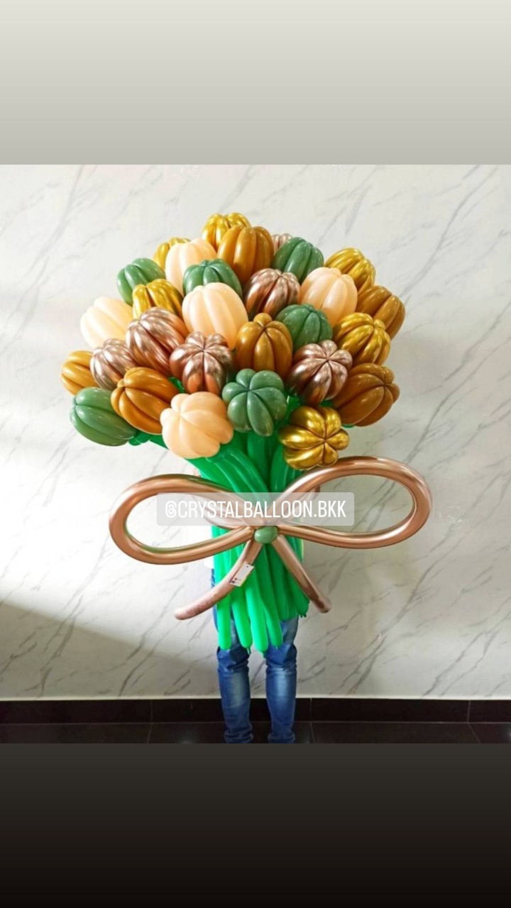 สั่ง Flower Balloon Tulip Jumbo Bouquet ช่อ 30 ดอก พร้อมตกแต่ง สามารถเปลี่ยนสีลูกโป่งได้