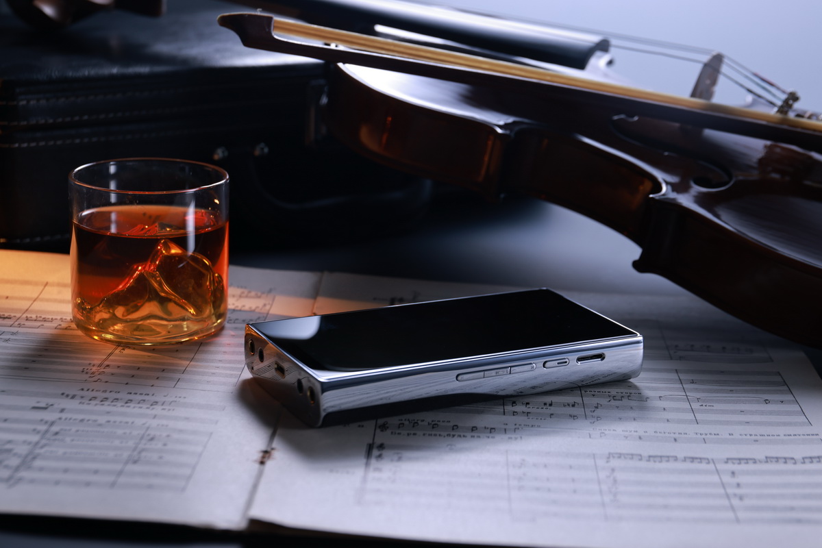 Hiby R8ii DAP พกพาระดับไฮเอนด์ รองรับ MQA, PCM 32bit/1536kHz, DSD1024 ประกันศูนย์ไทย