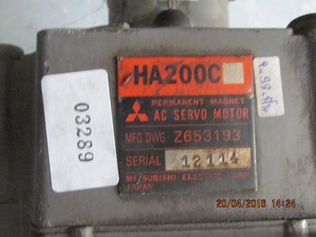 SERVO MOTOR “ MITSUBISHI ” รุ่น HA200C