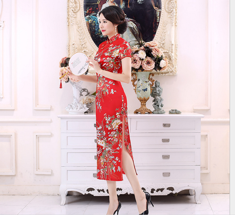 Pre-order กี่เพ้า สีแดง แขนสั้น ลายดอกไม้ ตัดเย็บอย่างดี