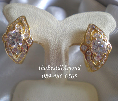 BE604+++ต่างหูThai Luxury+++รูปแบบสวยมาก นำแบบลายไทยมาประยุกต์ มีเส้นโค้ง ดูอ่อนช้อย ใส่แล้วสวยมากๆๆ งานเริ่ดหรู แบบเหมือนร้านจิวเวลลี่เลยค่ะ