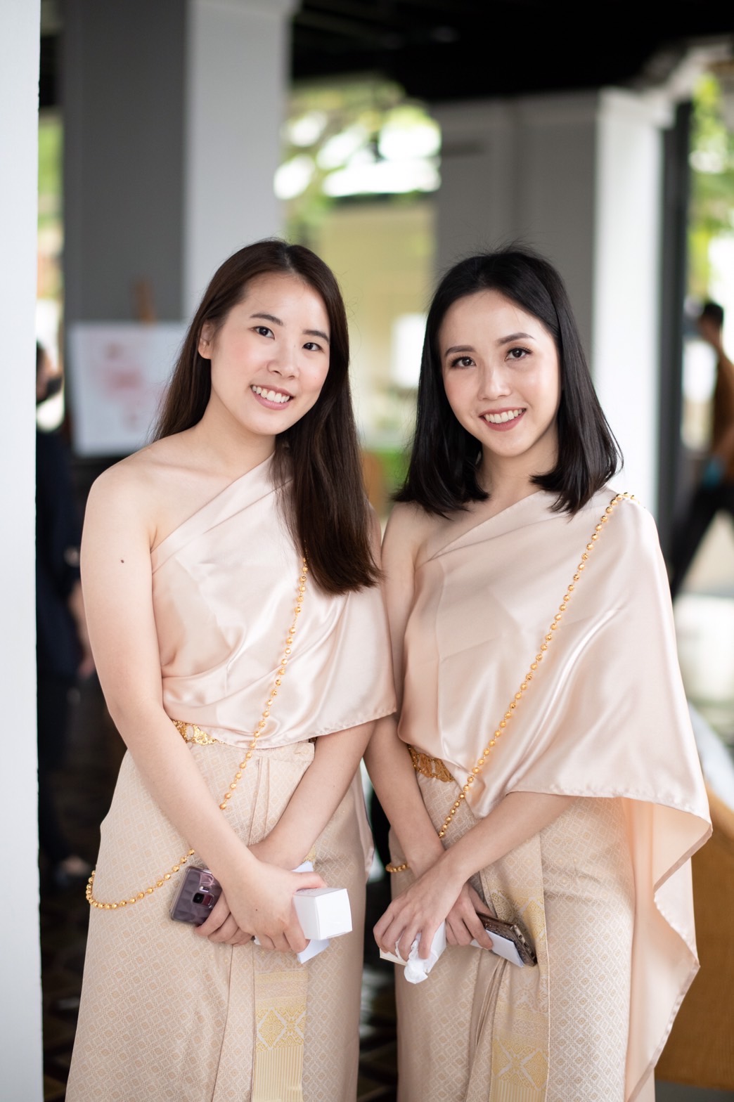 เช่า ชุดไทย ชุดเพื่อนเจ้าสาว ชุดไทยผ้าถุงสีครีมทอง สไบสีครีมแชมเปญ