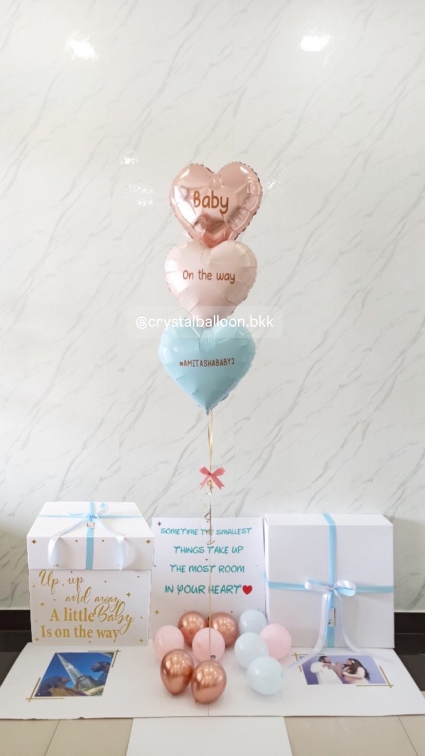 Welcome Baby Surprised Box กล่องเซอร์ไพรส์ต้อนรับน้อง ตกแต่งฟอยล์หัวใจ 18" 3 ชิ้น พร้อมตกแต่ง สามารถใส่รูปได้ 2 ใบ สามารถเปลี่ยนสีลูกโป่ง/เปลี่ยนข้อความได้