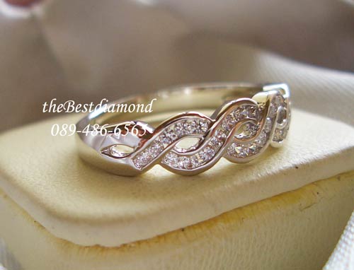 BR712RD+++แหวนถักเกลียว+++ แหวนแบบ Modern สไตน์น่ารักๆ เป็นรูปเกลียว 3 เกลียว ฝังแบบหนีบ ใส่ติดนิ้วได้เลย ไม่เกี่ยวเสื้อผ้าค่ะ