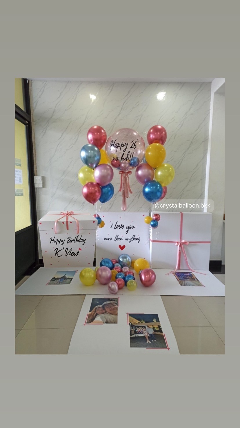 Jumbo Box 36" Happy Birthday Surprise Box กล่องเซอร์ไพรส์วันเกิด Bubble USA ขนาด 24"กลิตเตอร์สีชมพู ,ลูกโป่งช่อ 7 ลูก 2 ช่อ, พร้อมตกแต่ง สามารถใส่รูปได้ 4 ใบ สามารถเปลี่ยนสีลูกโป่ง/เปลี่ยนข้อความได้