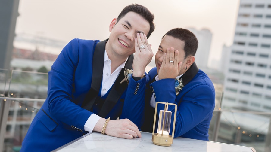 พร้อมเช่า ชุดสูททักซิโด้ สีน้ำเงิน ปกกล้วย (พร้อมเสื้อกั๊ก) Tuxedo Suit with Shawl Collars