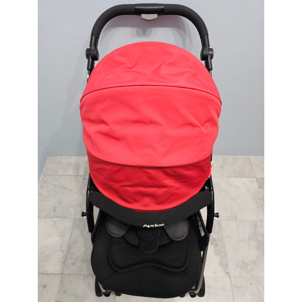 APRICA OPTIA สีแดง สภาพสวย