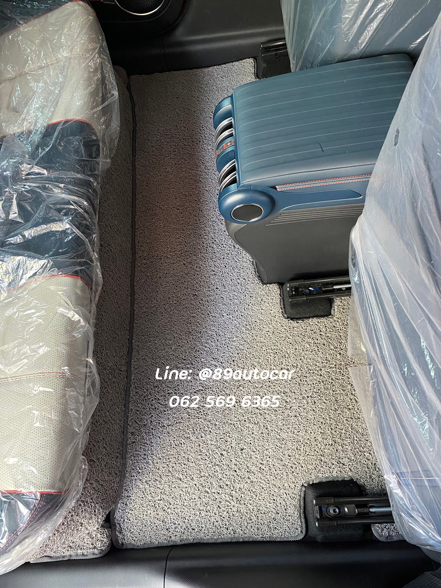 พรมดักฝุ่น BYD Atto3 ev ปูพรมไวนิลดักฝุ่นสีเทาขอบเทา