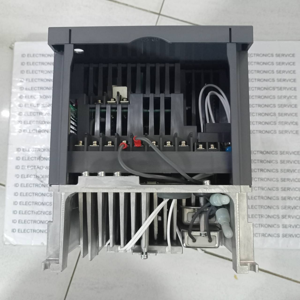 MR-J3-700B-EB SERVO DRIVE " MITSUBISHI "