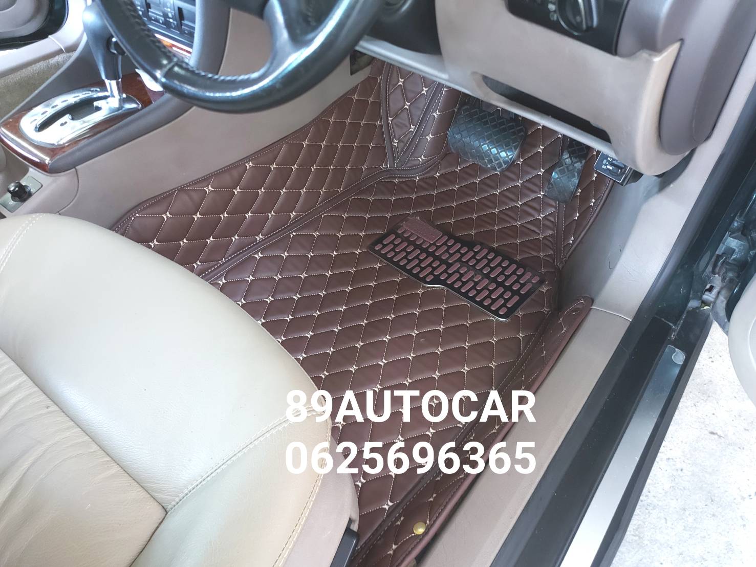 สั่งตัดพรมรถยนต์ Audi A6 C5 เข้ารูป
