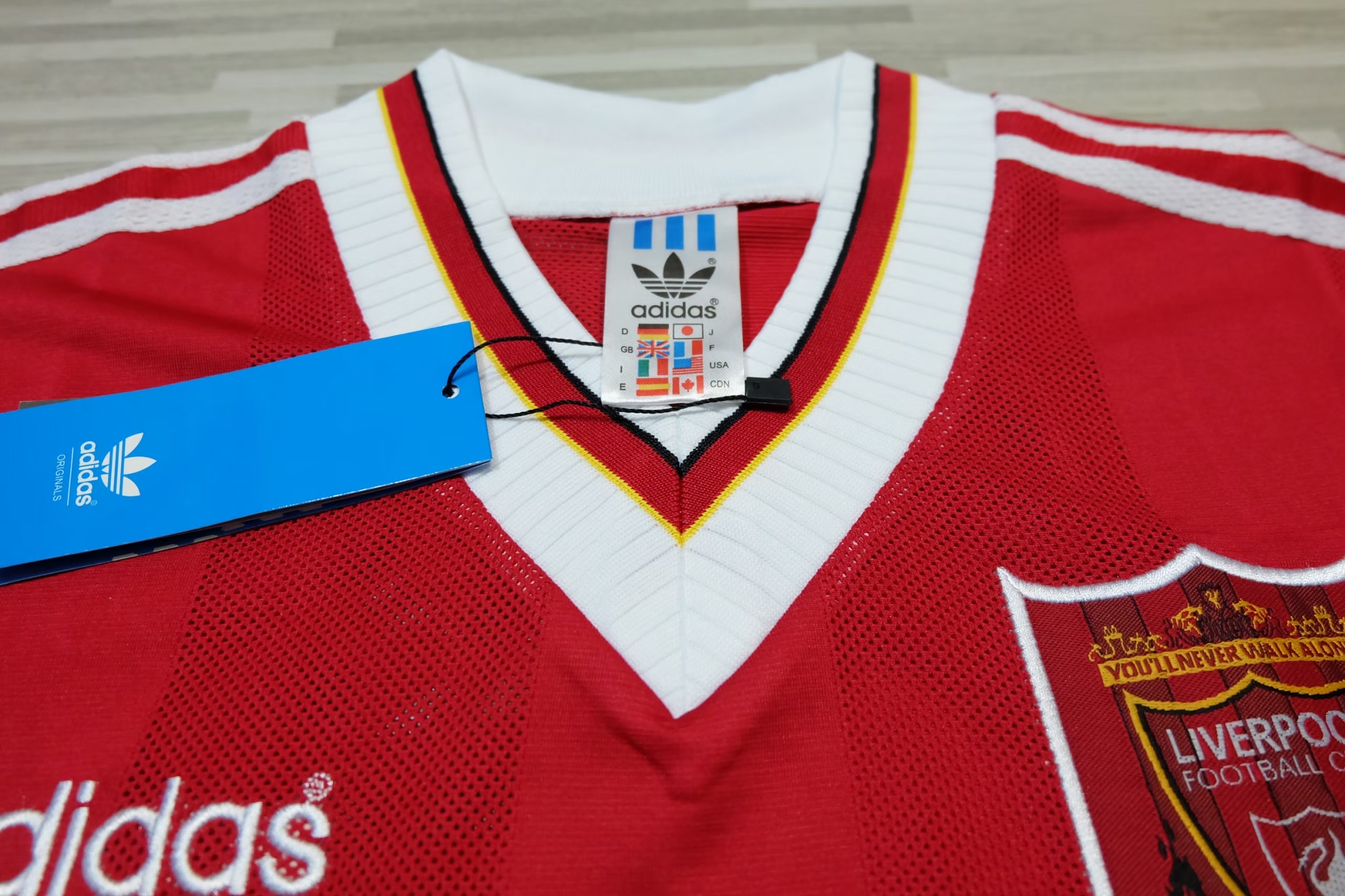 Liverpool 1995/1996 Vintage Jersey เสื้อฟุตบอลลิเวอร์พูลย้อนยุค Carlsberg เสื้อลิเวอร์พูลคอหนา