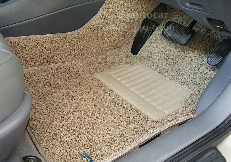 พรมไวนิลปูพื้นรถยนต์ Toyota Camry 2000 ไม้บรรทัด สีครีมขอบครีม