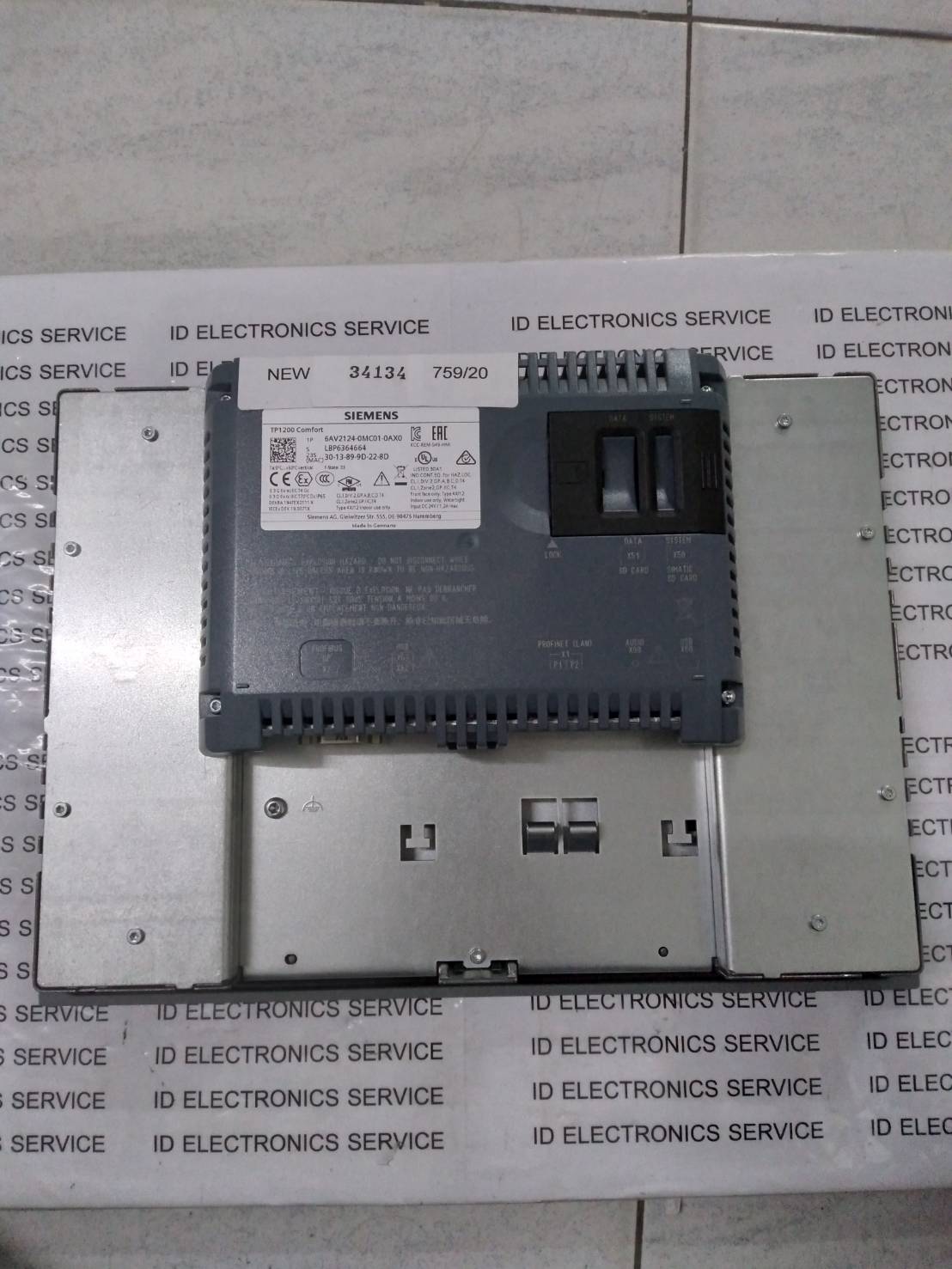 6AV2 124-0MC01-0AX0 HMI " SIEMENS "