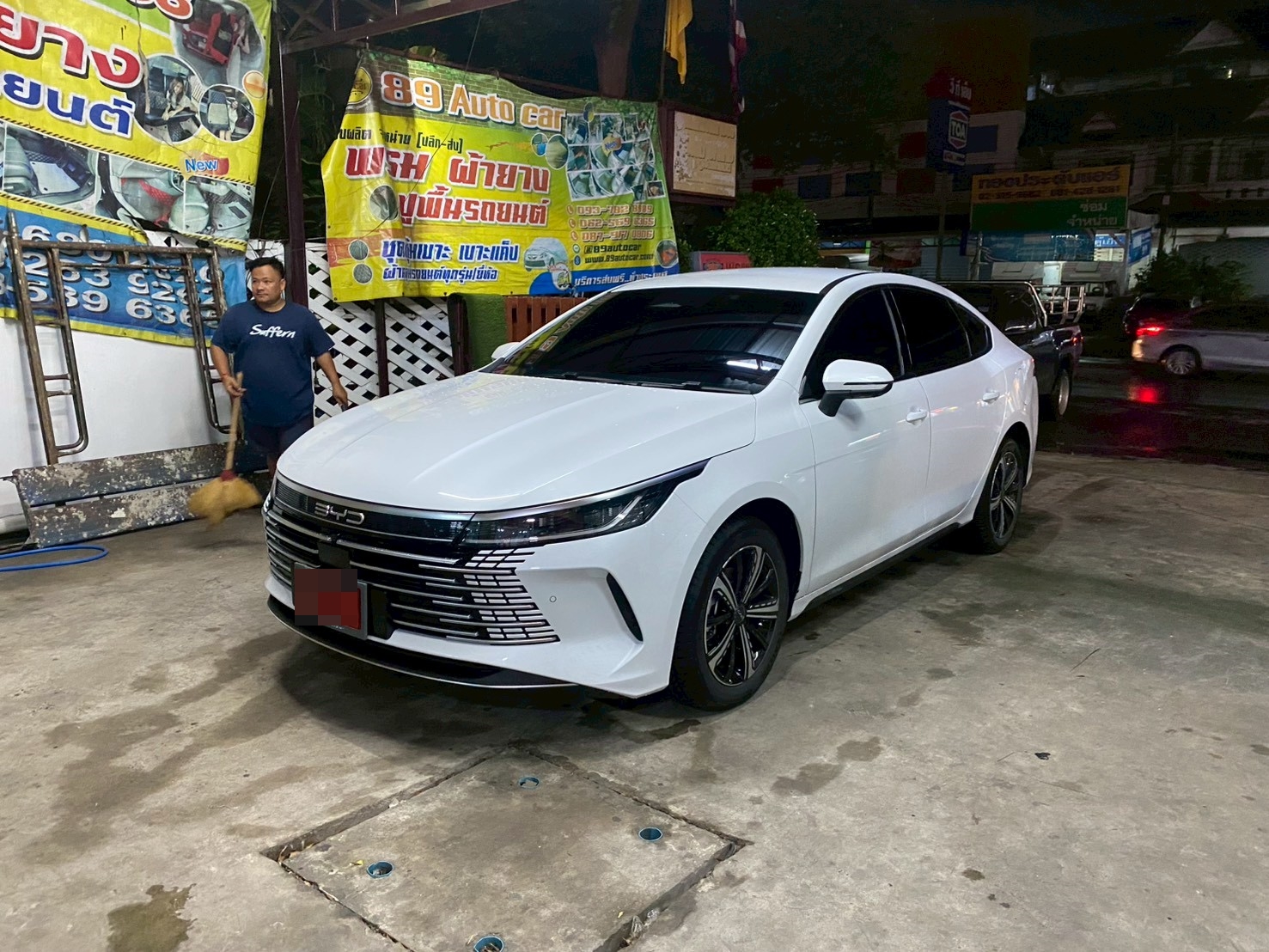 พรมรถ BYD Seal 5 DM-i 2025 ปูพรมVVIP สีดำด้ายดำ