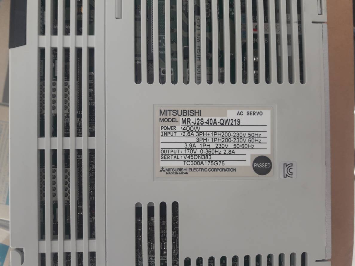 MR-J2S-40A-QW219 SERVO DRIVE " MITSUBISHI "
