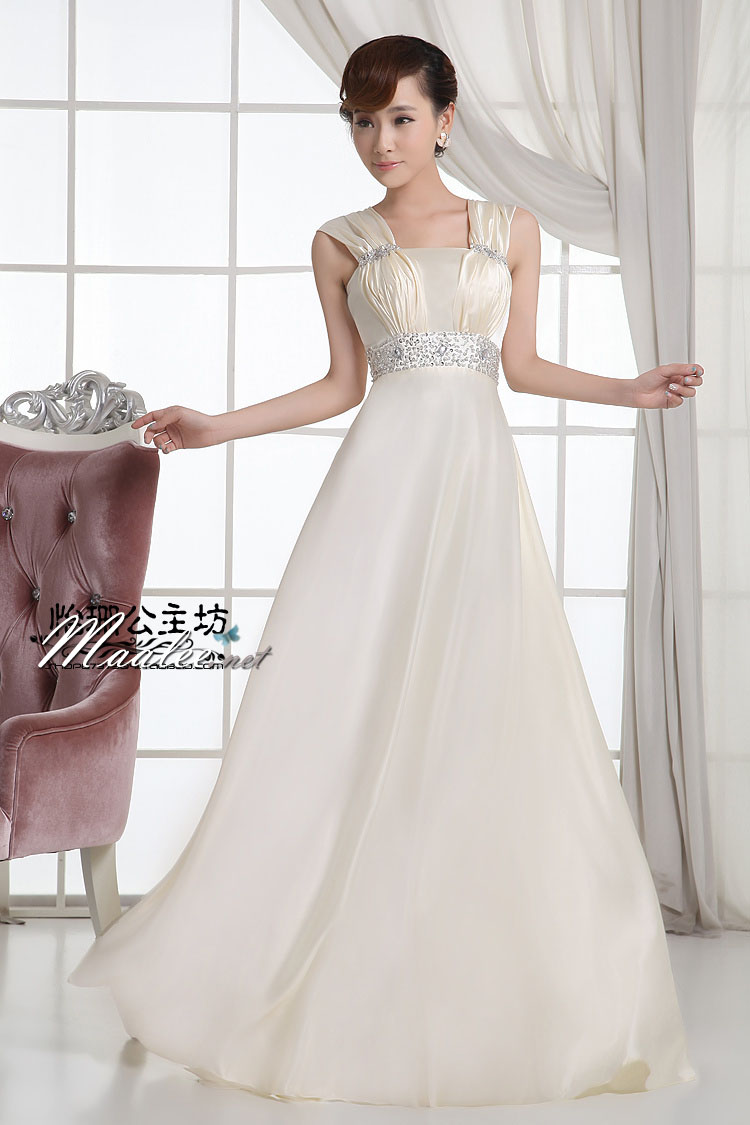 พร้อมส่ง ชุดราตรียาว สีครีม Champagne แบบเรียบหรู ปิดไหล่-เปิดไหล่ ได้ 2 แบบ