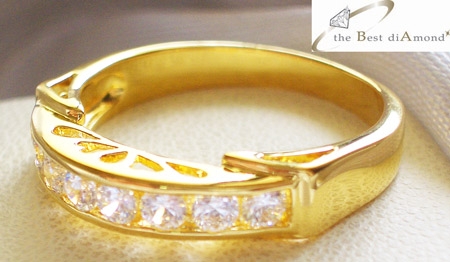 +++ แหวนแถวดูดีคะ มีลายฉลุด้านหน้า-ด้านหลัง สวยงามมากคะ งานดีมีดีไซน์คะ รหัส BR054+++