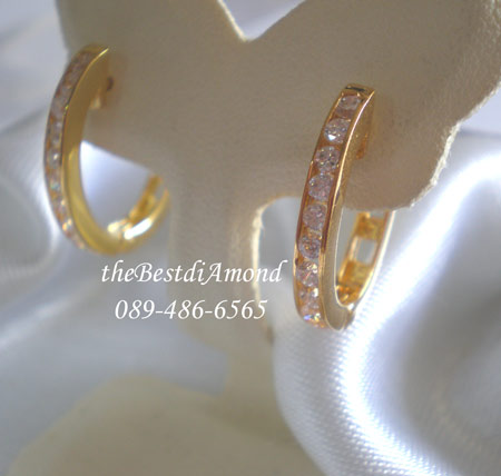 หมดค่ะ BE427ต่างหูห่วงขนาดกลาง แบบวงรี สาวๆที่ไม่ชอบต่างหูห่วงขนาดใหญ่ แบบกลางมาแล้ว ใส่แล้วดูดี มีสไตน์มากค่ะ ใส่กับชุดได้สวยทุกชุด ต้องมีเก็บไว้นะคะ