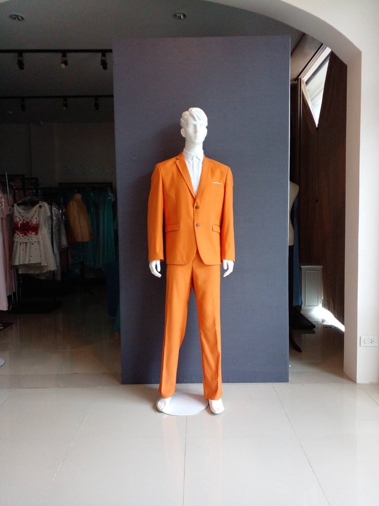 พร้อมเช่า ชุดสูทชาย สีส้ม สไตล์เกาหลี (ไม่มีเสื้อกั๊ก)